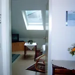 Gaestehaus Cilli Freimuth エレンツ・ポルタースドルフ